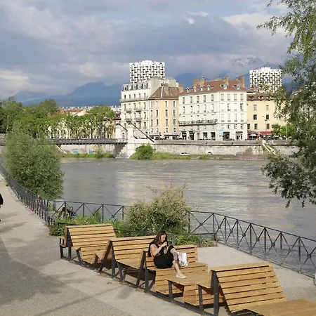 Duplex Cosy & Lumineux, Tram, Hyper-centre, Netflix * Grenoble